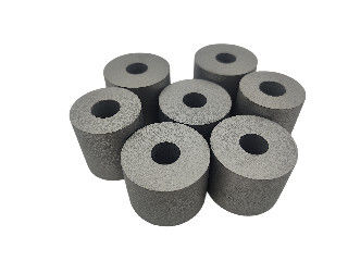 Đơn giản hóa sản xuất với các chỗ trống khuôn vít